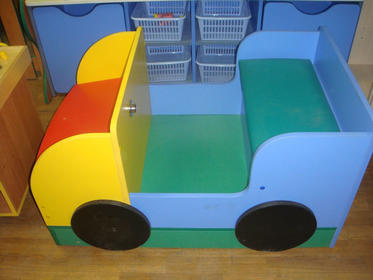 Автомобиль игровой цветной, 1008х632х532мм